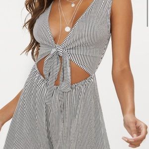 Cute front (or back) tie romper!